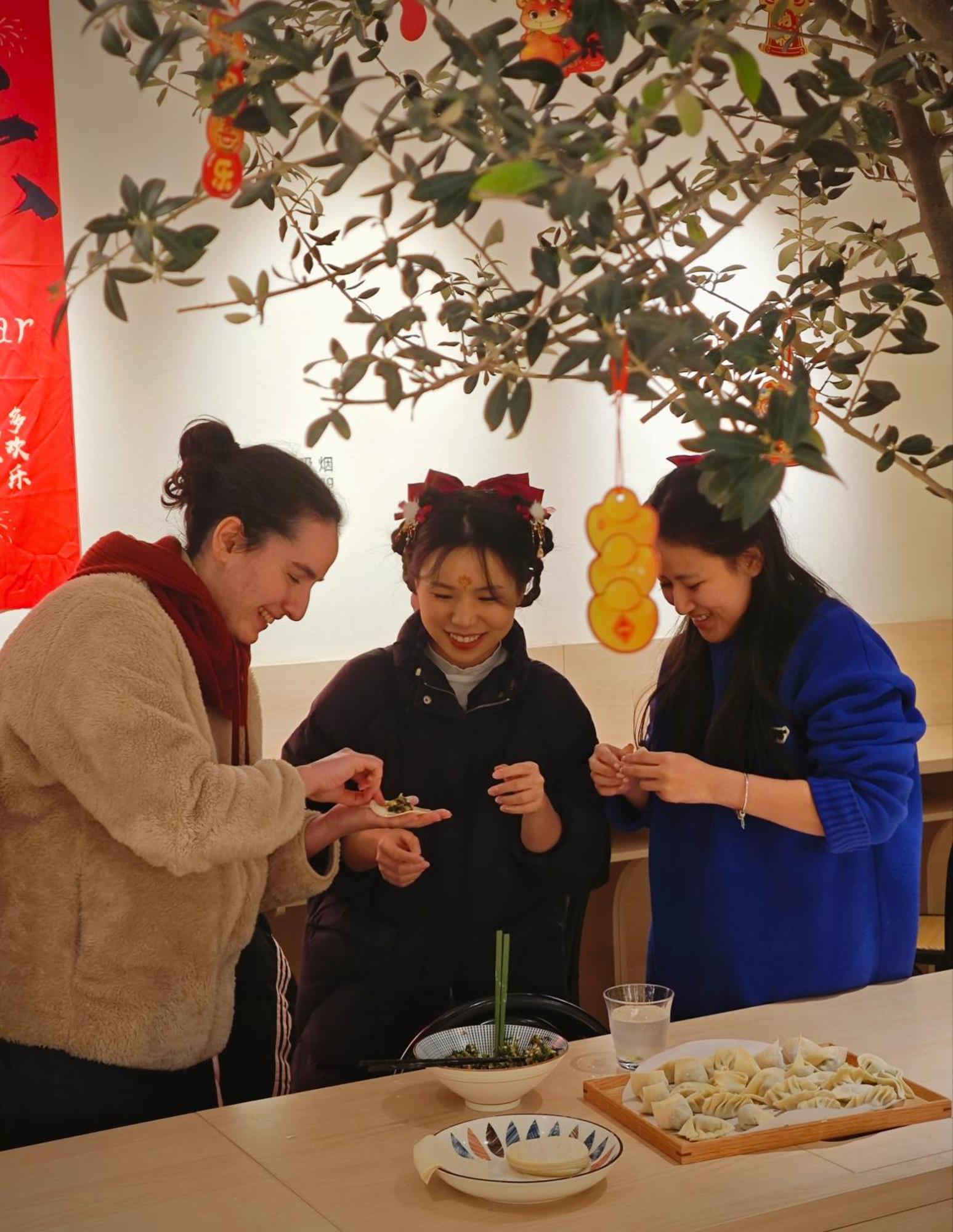 שנגחאי Hi Cozy International Youth Hostel East Nanjing Road & The Bund - Free Gym מראה חיצוני תמונה